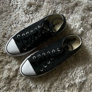 Women’s Platform Black Converse 👟